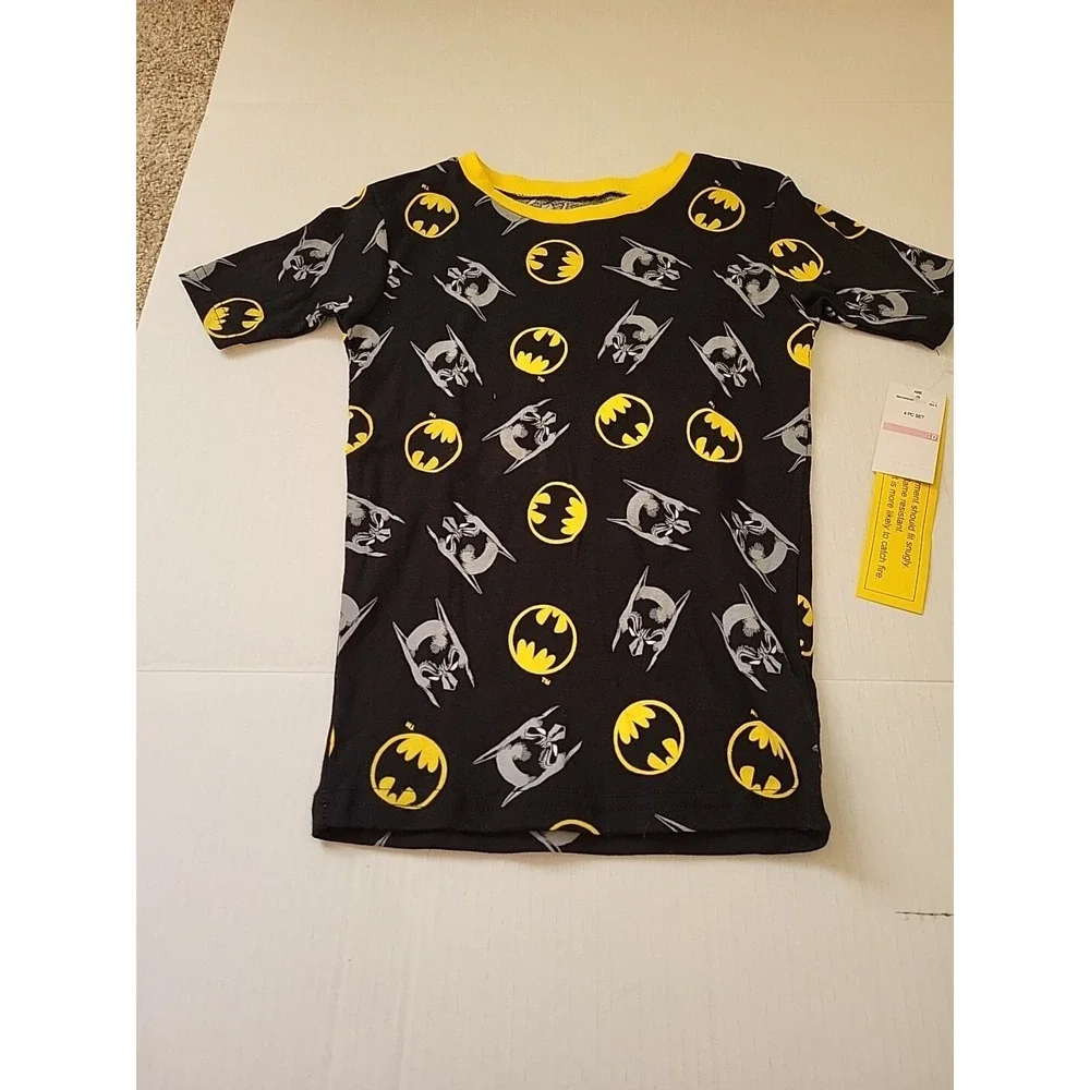 Batman Size 10 2 Piece Pajama Set Short Sleeve‎ & Pants NEW Comics Sleepwear